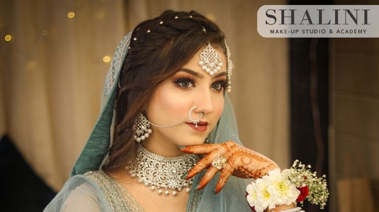 Shalini Makeup Studio & Academy - Best Makeup Studio in Pune | Bridal Makeup in Pune | Best Bridal Makeup Artist in Pune